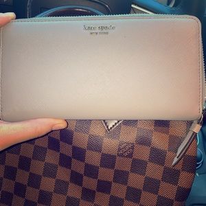 Kate Spade Zip Wallet